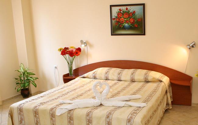 فارنا Hotel Focus المظهر الخارجي الصورة