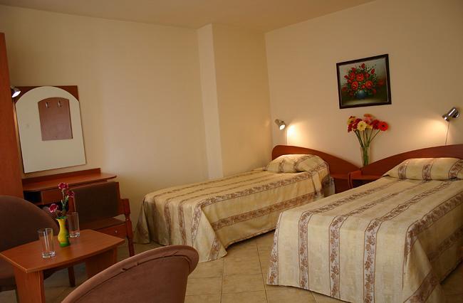 فارنا Hotel Focus المظهر الخارجي الصورة